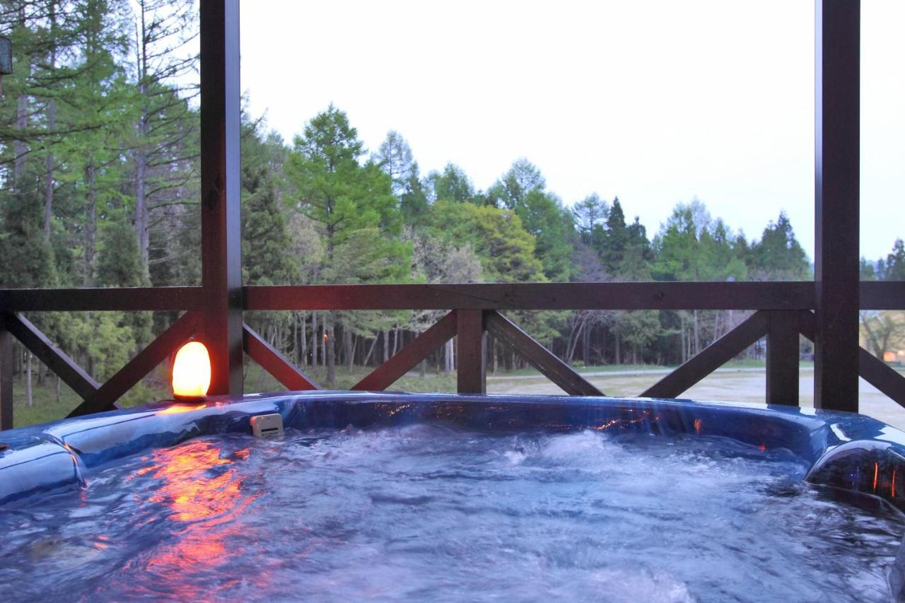 Bed and Breakfast ペンション ちゃうちゃう Hakuba Esterno foto