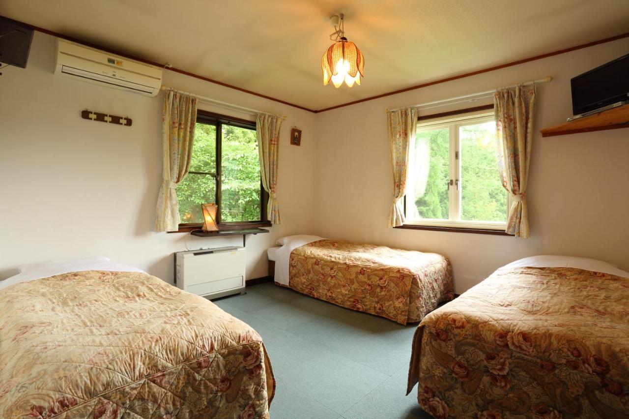 Bed and Breakfast ペンション ちゃうちゃう Hakuba Esterno foto